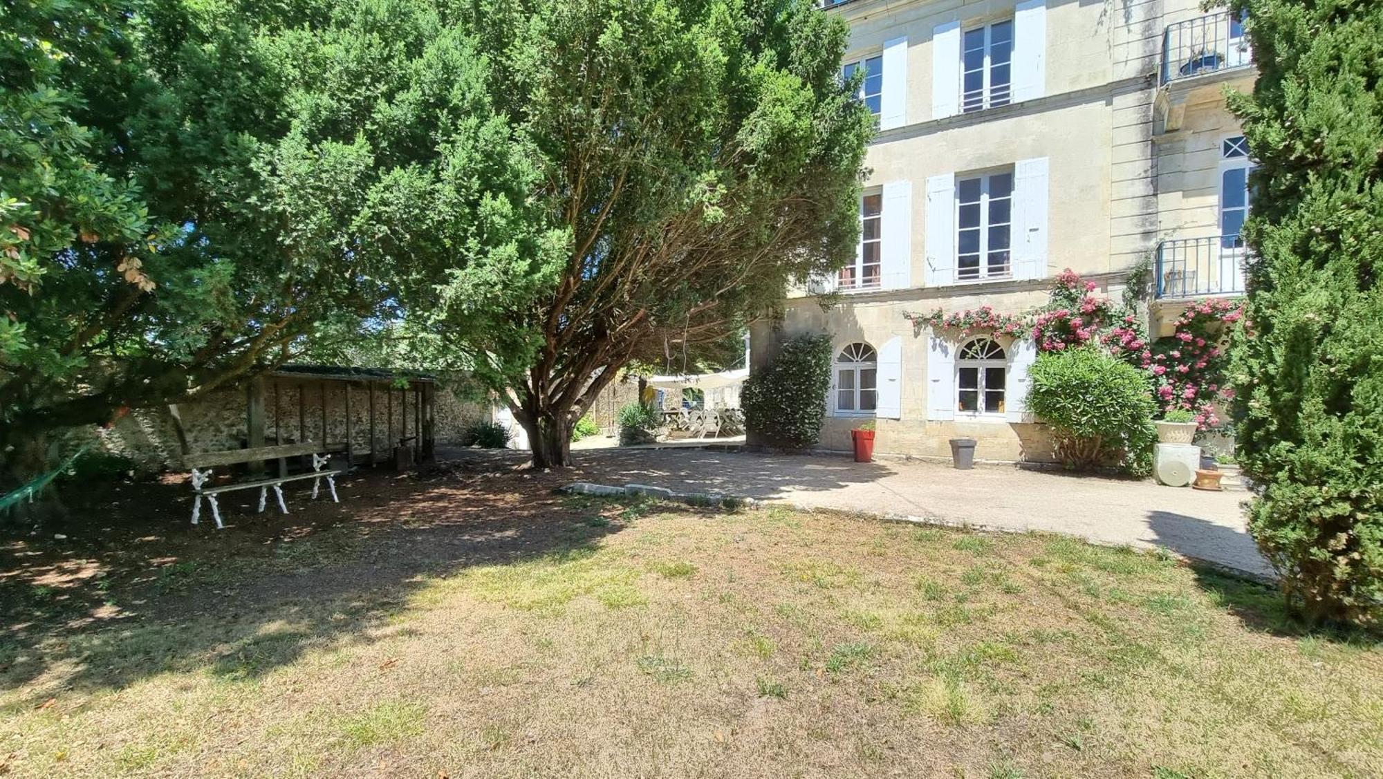 Domaine De Rochebonne Villa Saint-Just-Luzac Exterior photo
