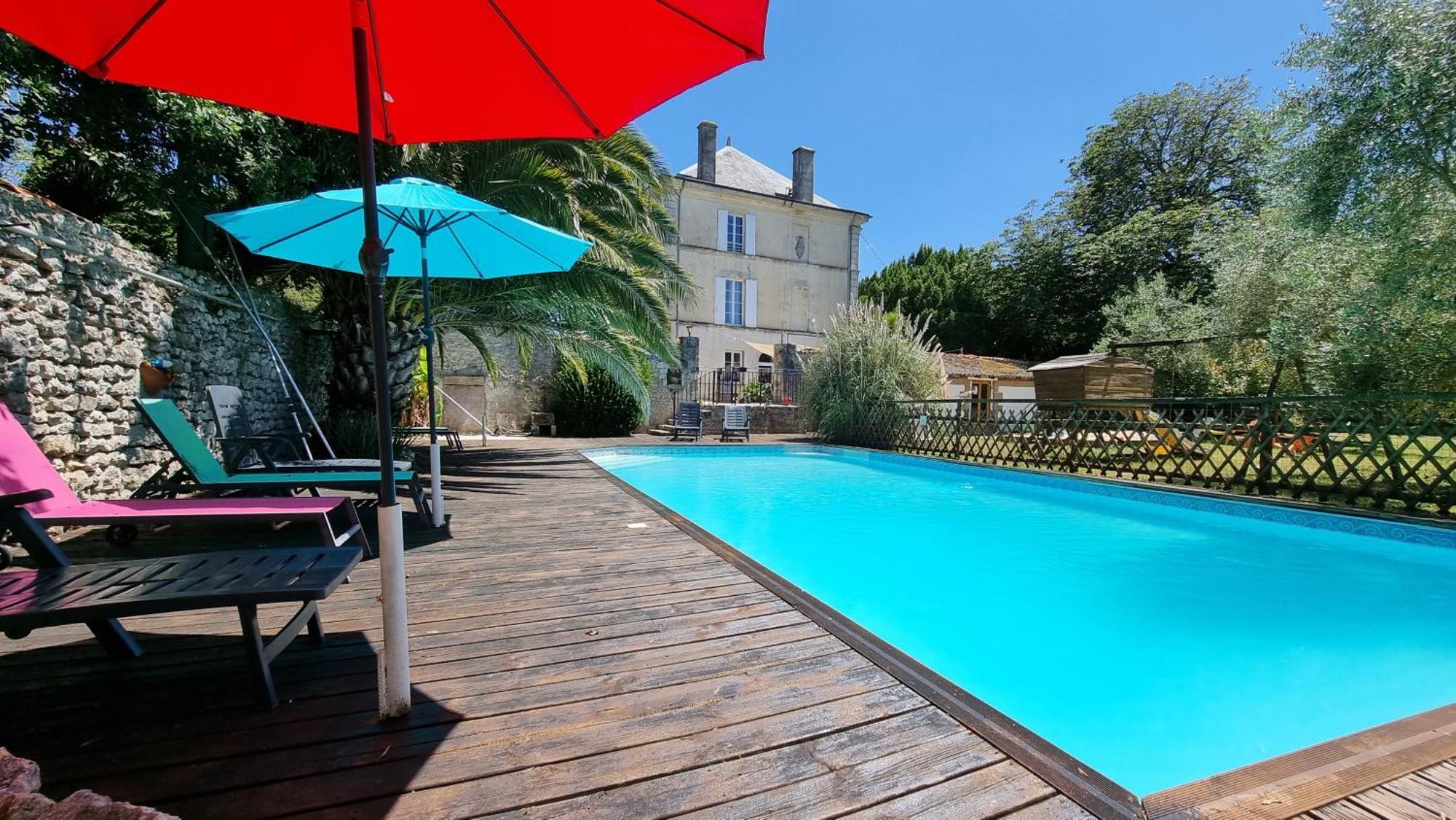 Domaine De Rochebonne Villa Saint-Just-Luzac Exterior photo