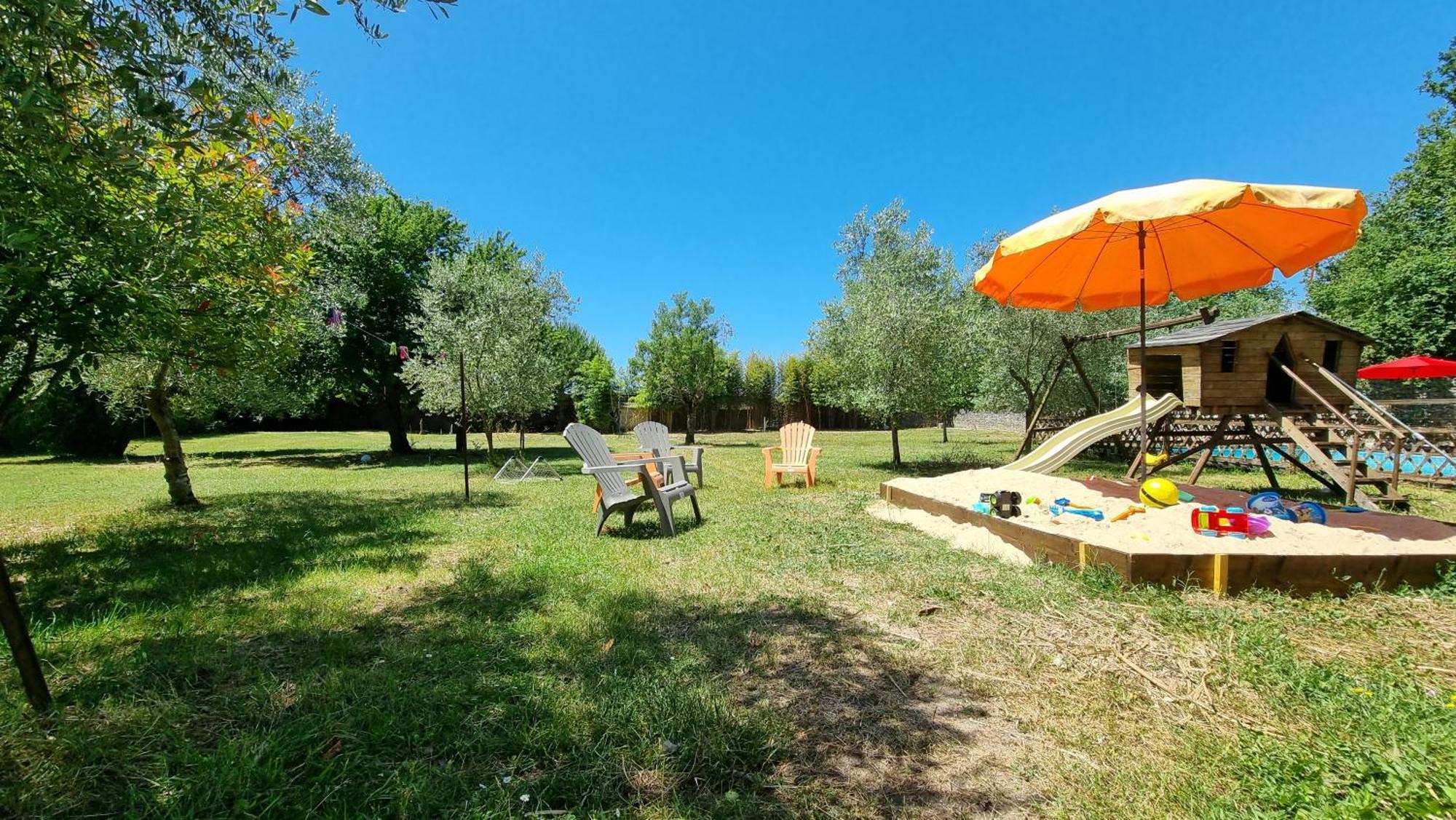 Domaine De Rochebonne Villa Saint-Just-Luzac Exterior photo