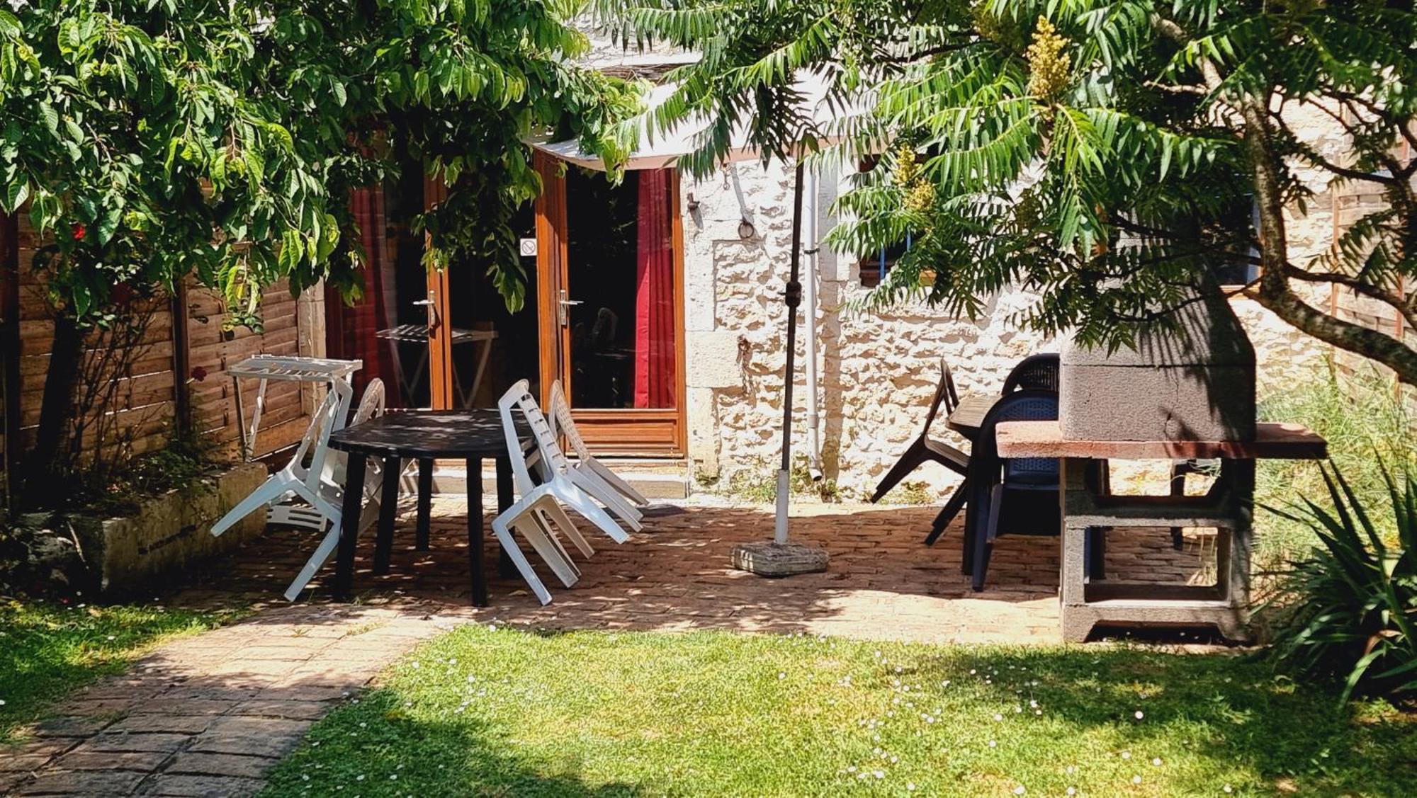 Domaine De Rochebonne Villa Saint-Just-Luzac Exterior photo