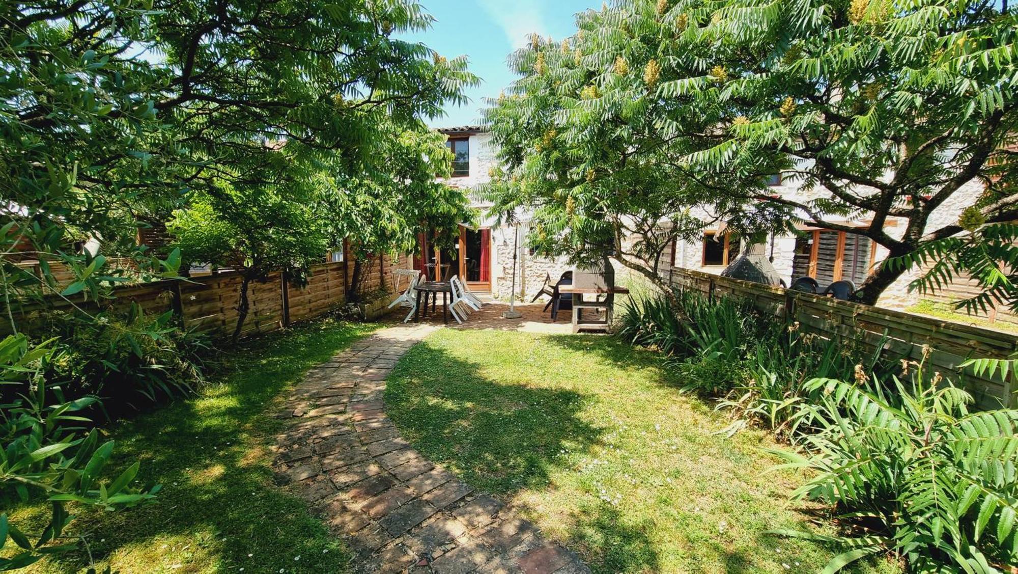 Domaine De Rochebonne Villa Saint-Just-Luzac Exterior photo